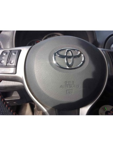 CAJA RELES / FUSIBLES TOYOTA YARIS (KSP1/NLP1/NSP1) - 180155