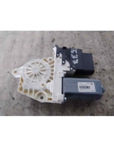 MOTOR ELEVALUNAS TRASERO IZQUIERDO VOLKSWAGEN PASSAT BERLINA (3C2) - 185585