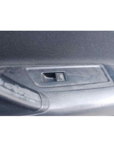 MANDO ELEVALUNAS DELANTERO DERECHO VOLKSWAGEN PASSAT BERLINA (362) - 175274