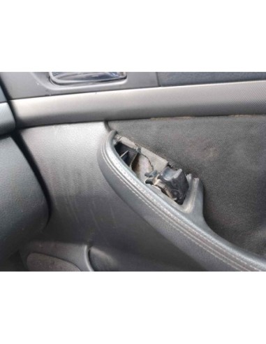 MANDO ELEVALUNAS DELANTERO DERECHO TOYOTA AVENSIS BERLINA (T25) - 174456